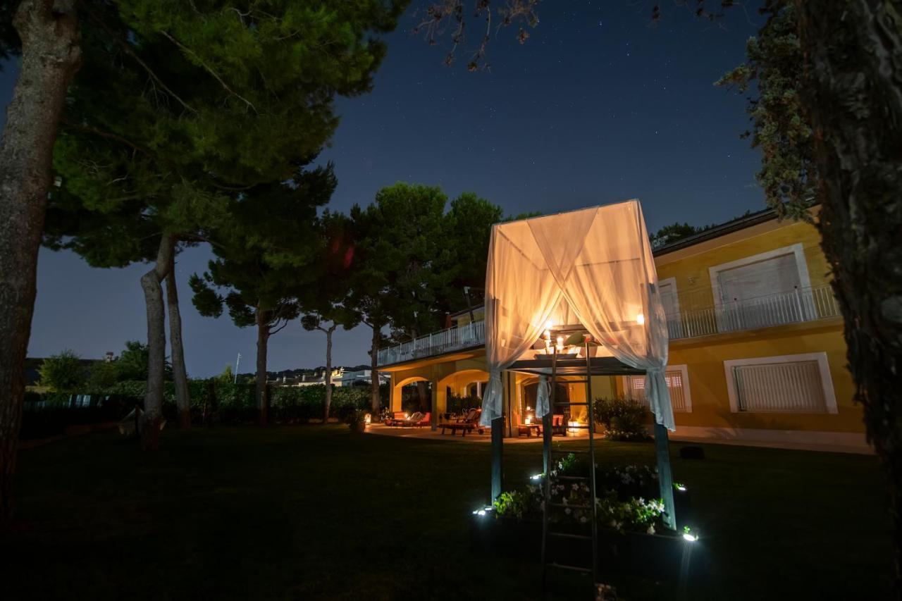 Tra Gli Alberi E Il Mare Bed and Breakfast Sirolo Εξωτερικό φωτογραφία