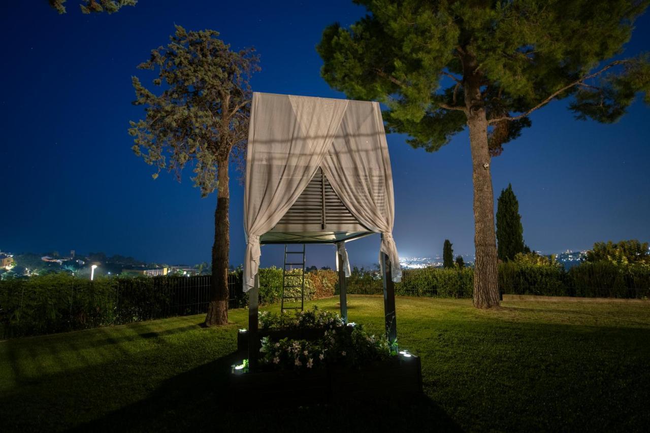Tra Gli Alberi E Il Mare Bed and Breakfast Sirolo Εξωτερικό φωτογραφία